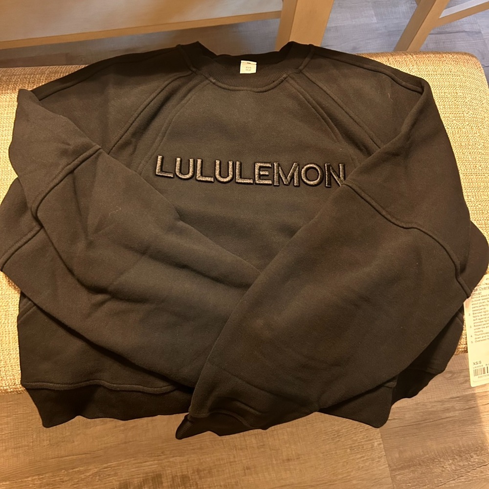 Lululemon oversized scuba pullover ..  xs/s